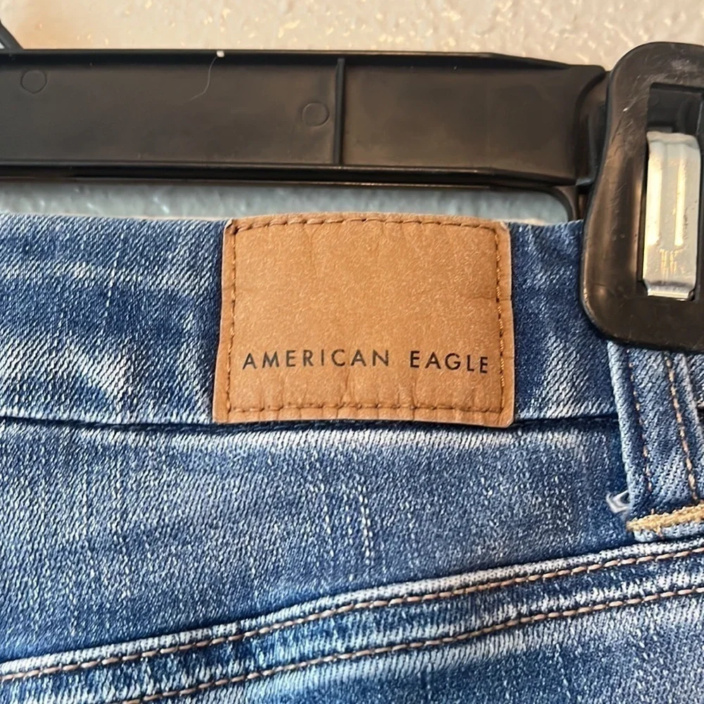 AMERICAN Eagle Curvy Hi-Rise Shortie Denim Shorts Size‎ 2
